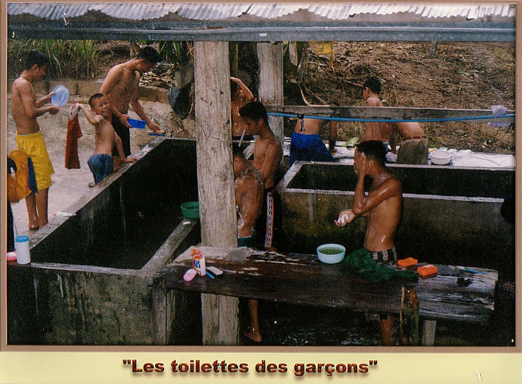 Coin toilette des garçons